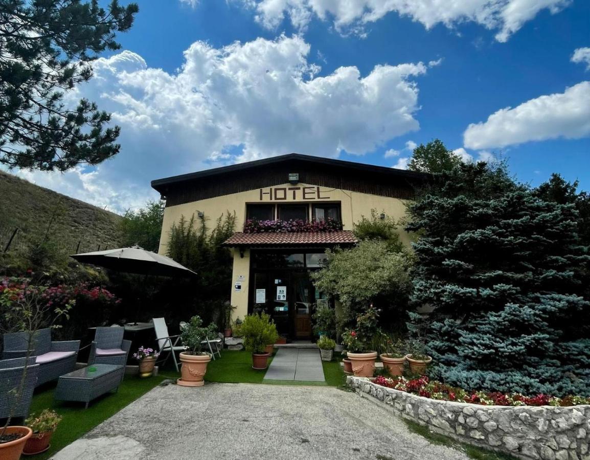 La Panoramica 89 Hotel Pescasseroli Exterior foto